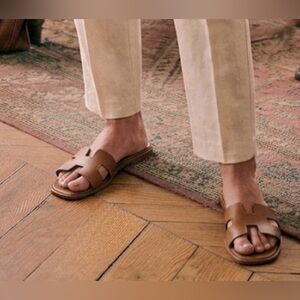 HADYN COGNAC LEATHER sandals. Size 6.